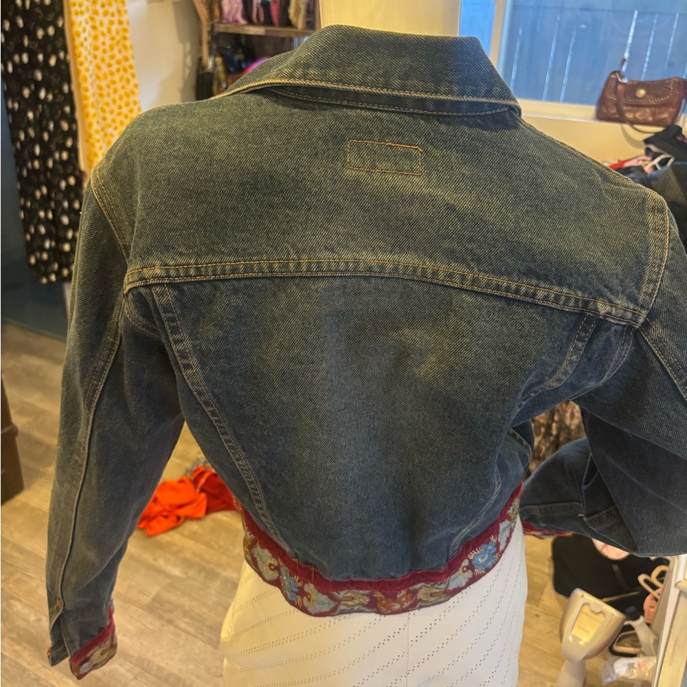 Vintage Denim Jacket with Pink Velvet Trim - Picture 3 of 6
